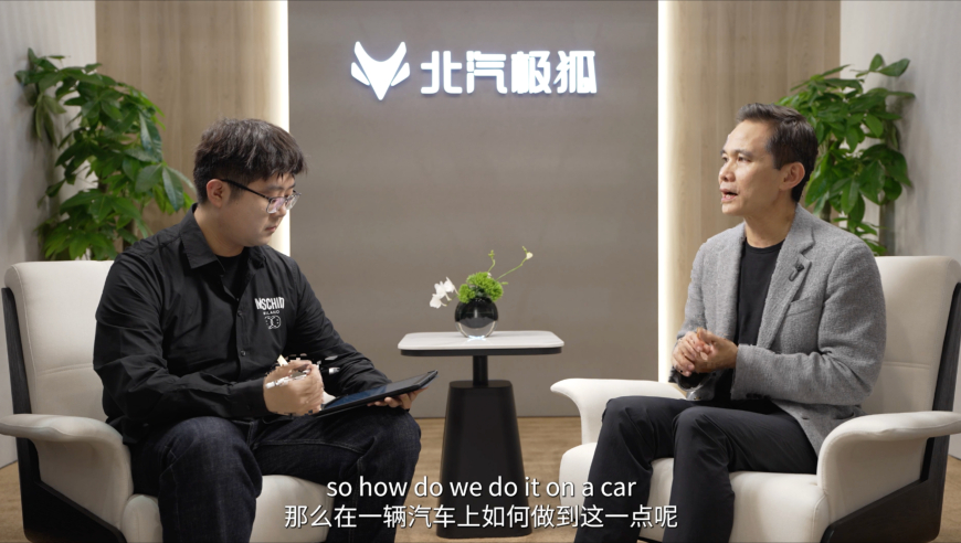 男子停车救人救到自己老婆,828268小鱼儿玄机网,精准解释落实的人生哲理_增强版V14.5